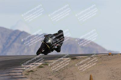 media/Nov-16-2025-Race Pace (Sun) [[8c5fa54630]]/Non Verified Riders (1st 20 Minutes)/6-Turn 12 (2pm)/